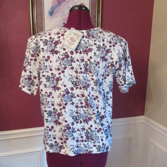 Womens Emerald Isle Short Sleeve Top Sz Small New - Picture 2 of 6